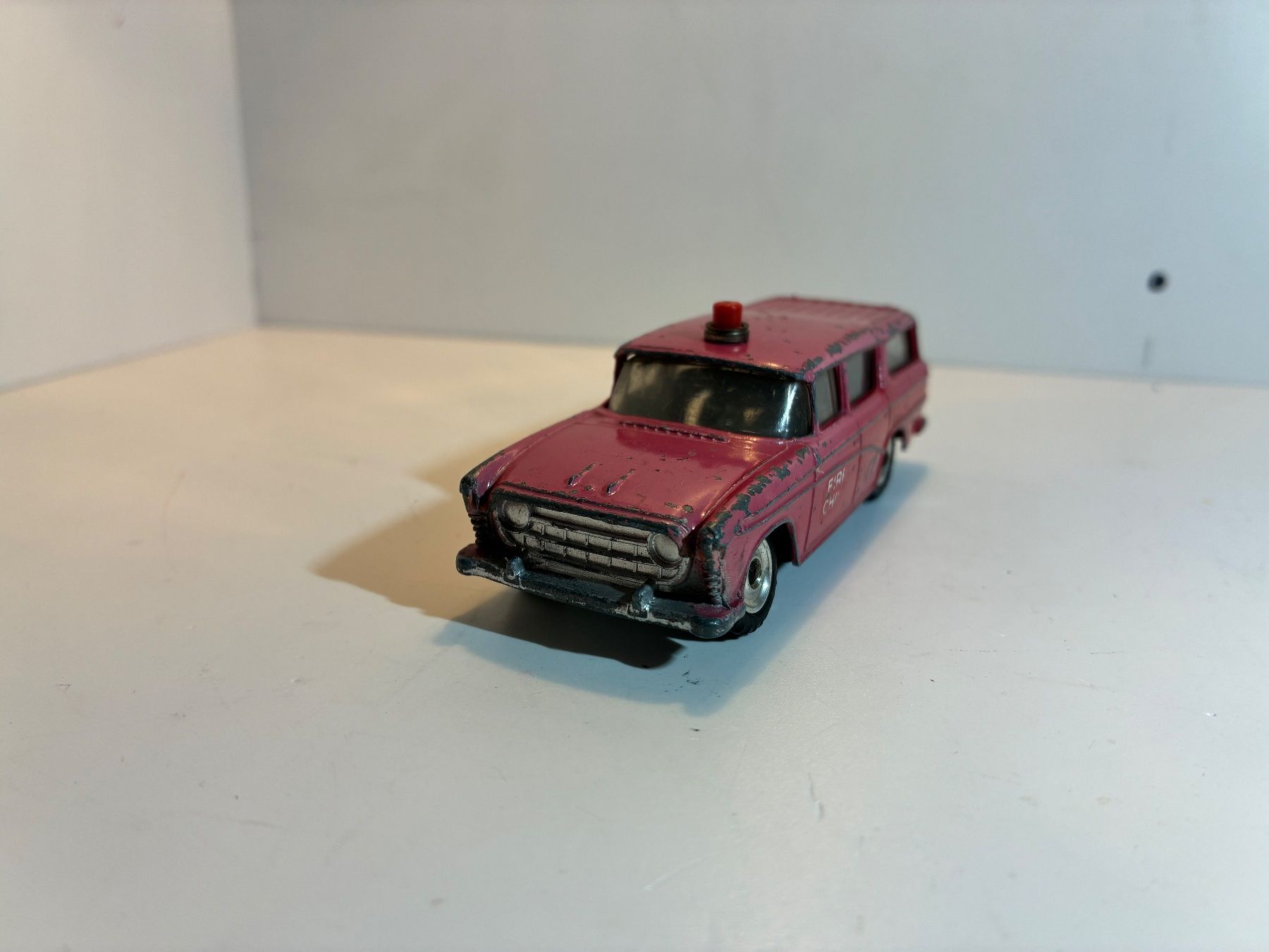 Dinky Toys Modellini d'auto: Dinky Nash – Usato da Gümmenen venduto da Supererland 1