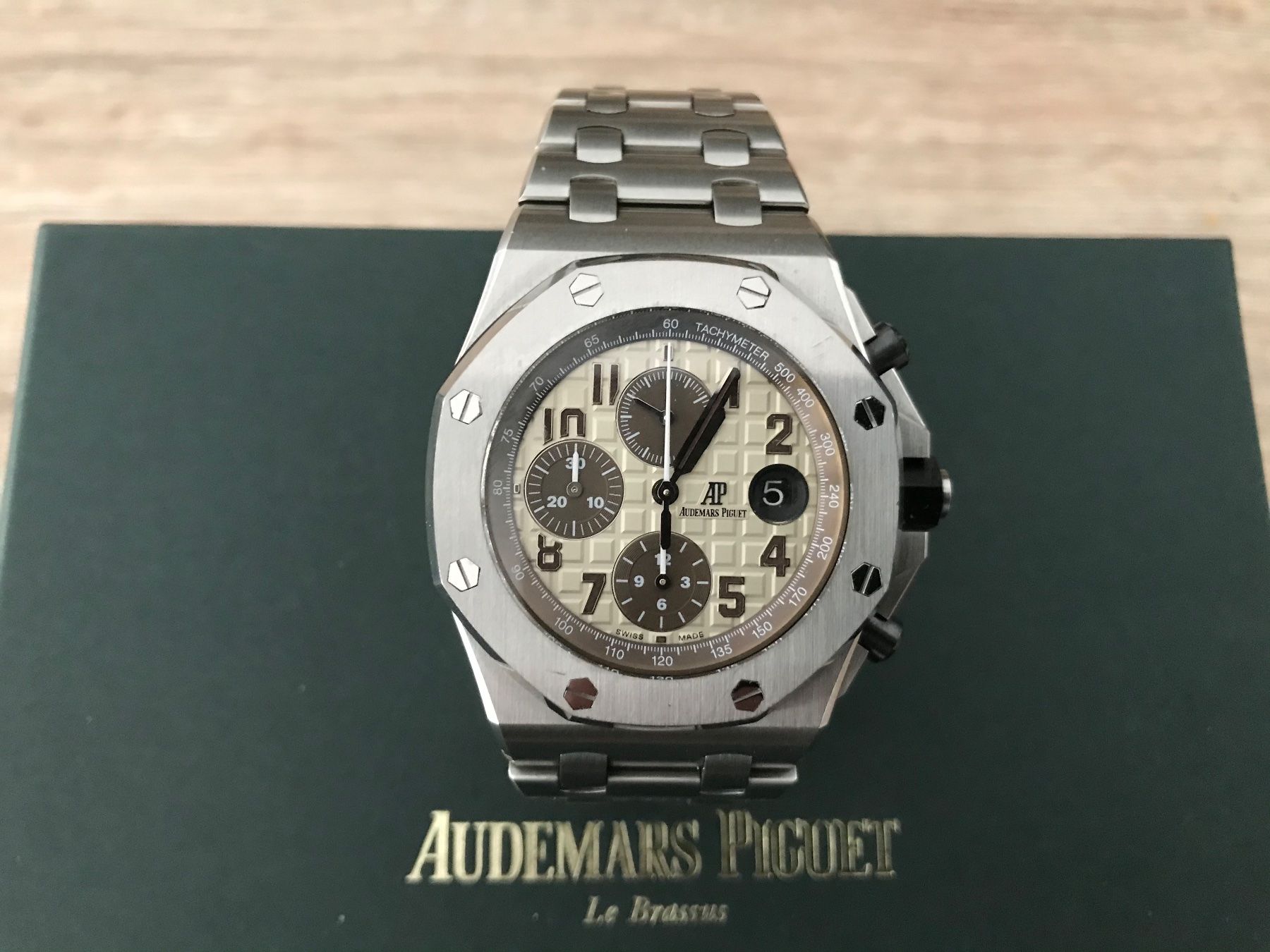Audemars Piguet Orologi: Audemars Piguet Royal Oak Offshore – Nuovo (secondo la descrizione) da Uster venduto da Burrli3