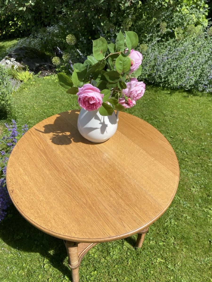 Tische: Vintage Korbtisch – Gebraucht aus Gossau SG von LOLA-59 2