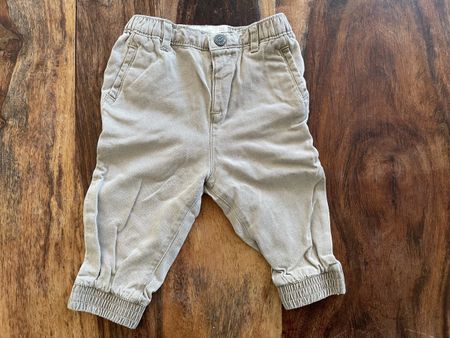 Baby Hose, Gr. 6M/67cm, Orchestra