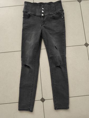 graue Jeans Damen Grösse 40 neuwertig 