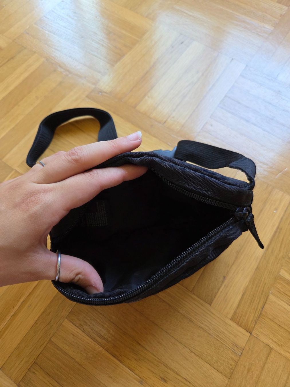 Borse: Sacoche noire – Usato da Grand-Lancy venduto da jess.gms 1