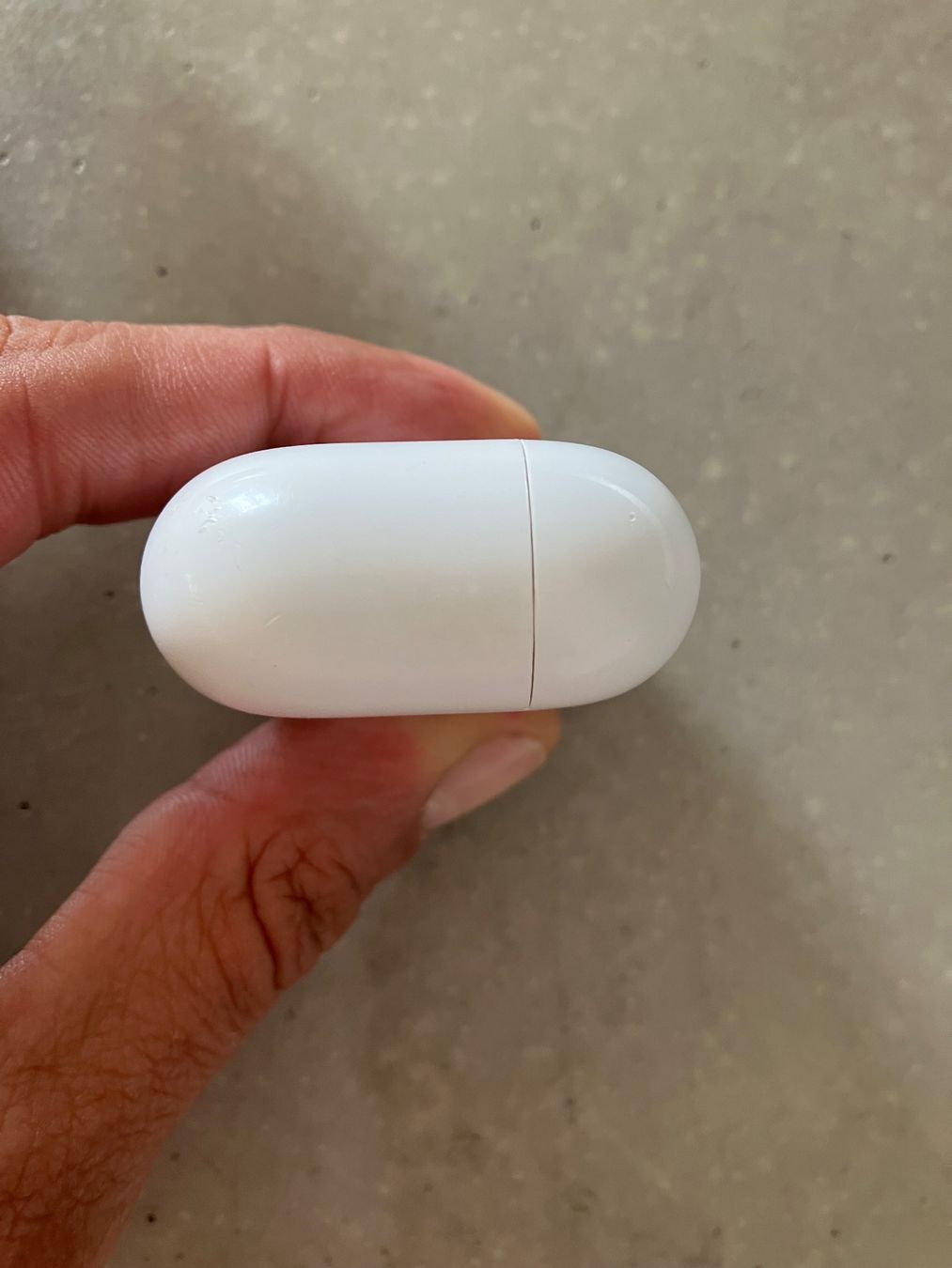 Apple Cuffie: Apple AirPods Pro 1 Charging Case – Usato da Lausanne venduto da mr.v 8
