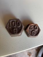 2 Gewichtssteine 100g und 50g