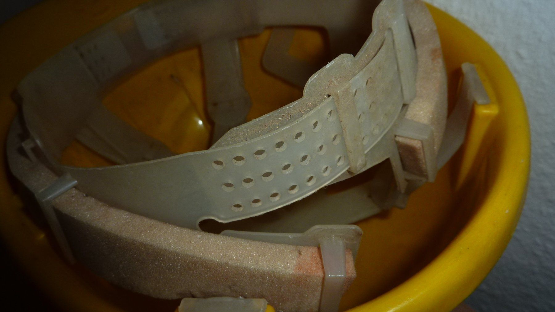 Protezione per viso e udito: wenig gebrauchter bauhelm – Usato da Füllinsdorf venduto da pmarkus 2