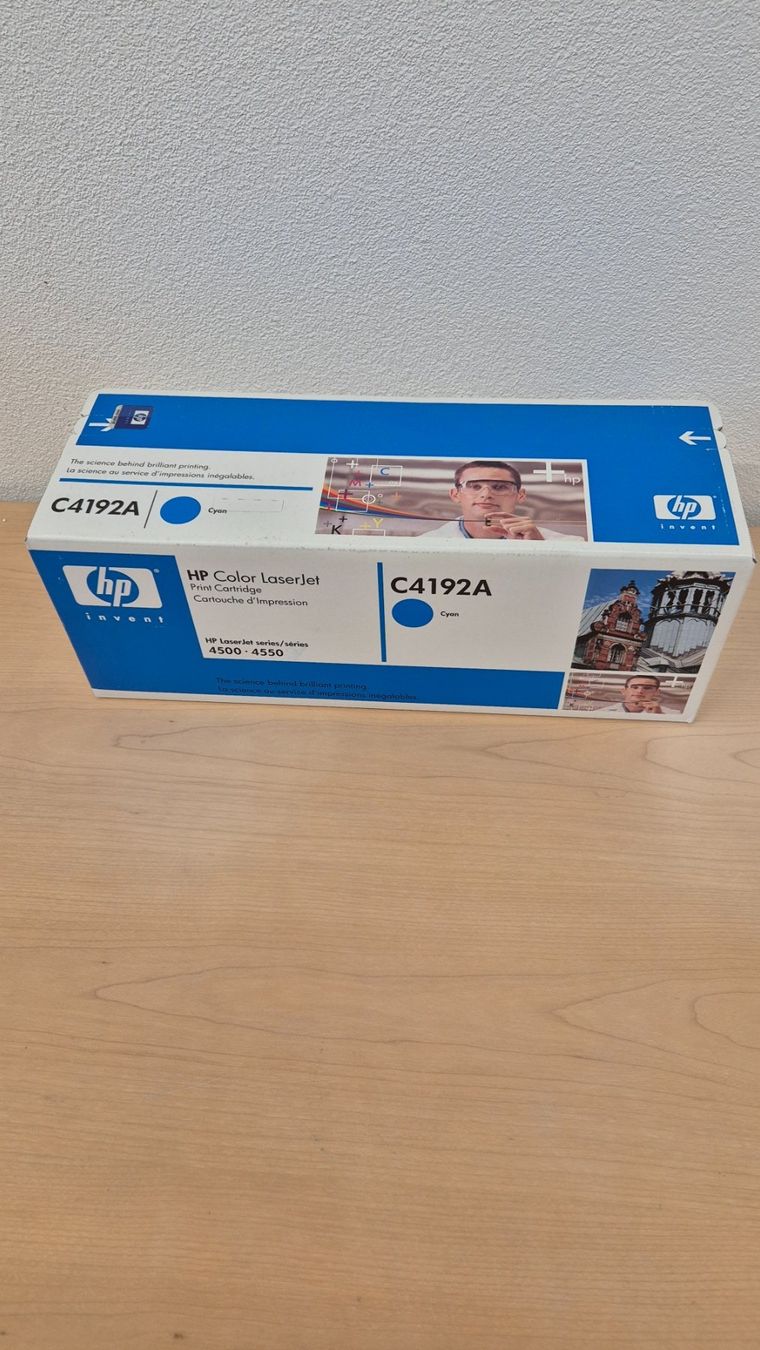Hewlett Packard Druckerpatronen & Toner: HP Color Laserjet C4192A Cyan – Neu und originalverpackt aus Elgg von computerbrocki