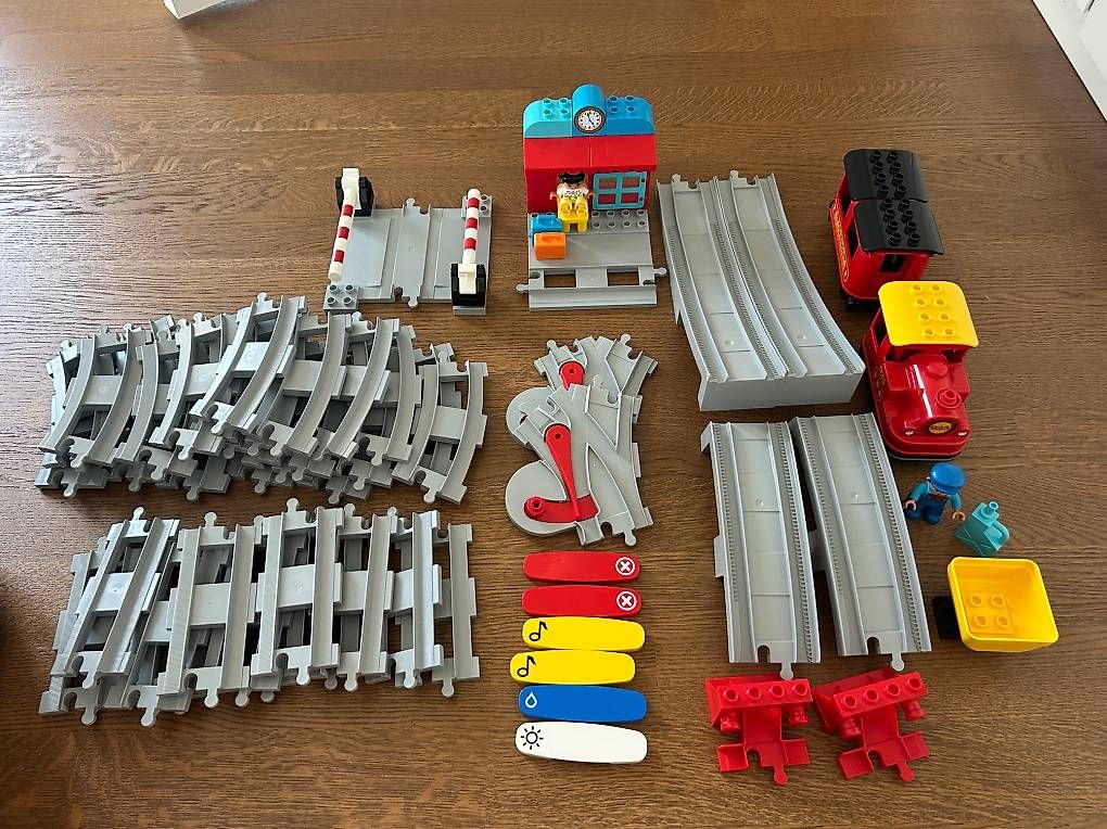 Lego Jouets: Lego Eisenbahn inkl. Zubehör – D'occasion à Uitikon Waldegg par kpe_n5c5