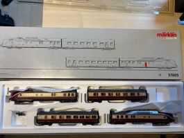 Maerklin 37605  TEE VT 11.5 + 43115 voitures intermédiaires