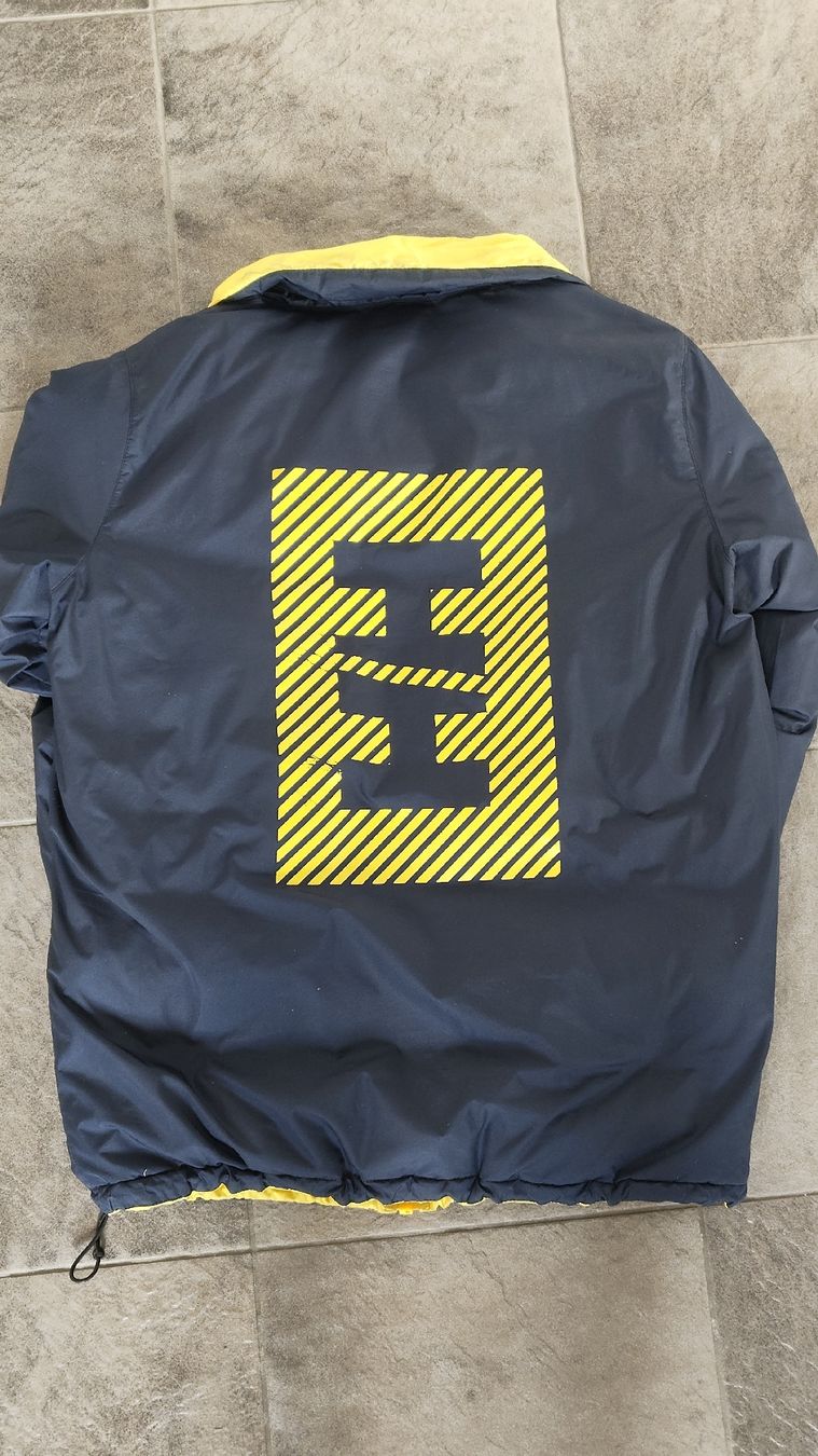 Helly Hansen Jacken: Helly Hansen Reversible Puffer – Gebraucht aus Bern von Rexu 1