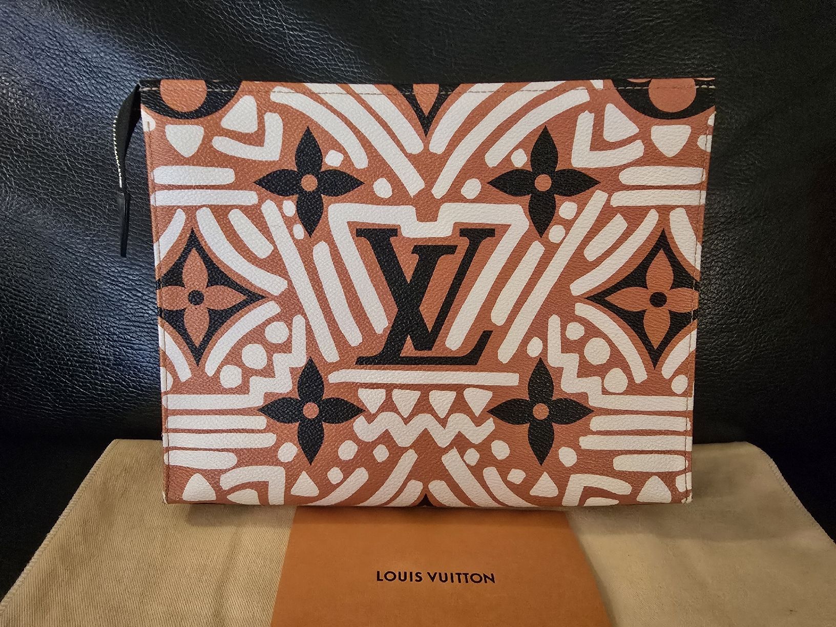 Louis Vuitton Custodie per cosmetici: LOUIS VUITTON POCHE TOILETRY 26 CRAFTY – Usato da Gattikon venduto da lavric_d
