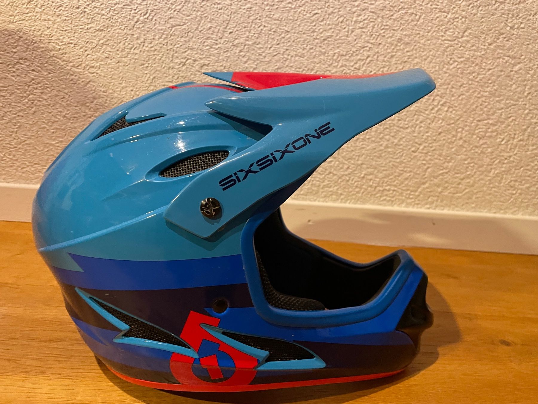 Casques: Fullface Helm Grösse M von SixSixOne – D'occasion à Oberhofen Thun'see par bluefootedboby
