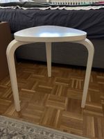 Weisser Hocker von IKEA, super Zustand