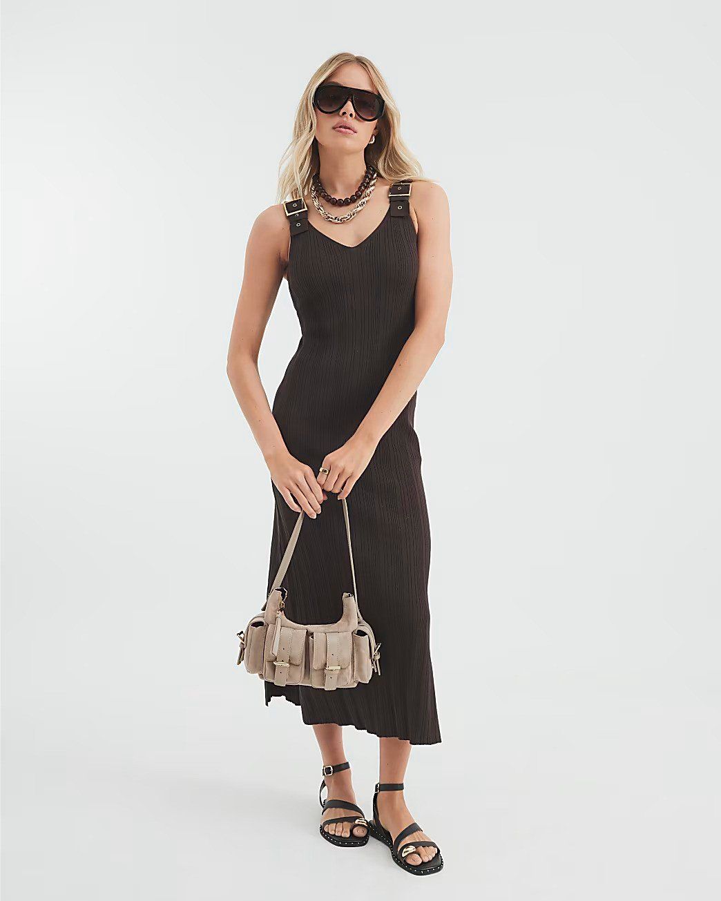 Kleider: Robe côtelée marron avec boucles, élégante et confortable – Neu (gemäss Beschreibung) aus Clarens von fashionfou 5