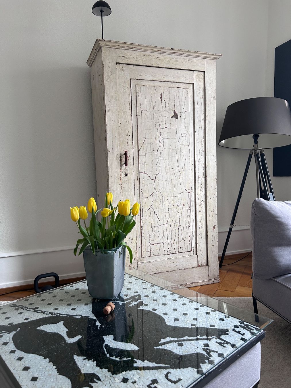Armadi: Shabby chic Schrank – Usato da Basel venduto da JasminJE 1