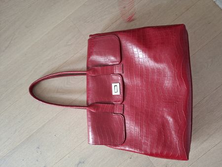 Rote Handtasche Kroko Optik von Betty Barclay 