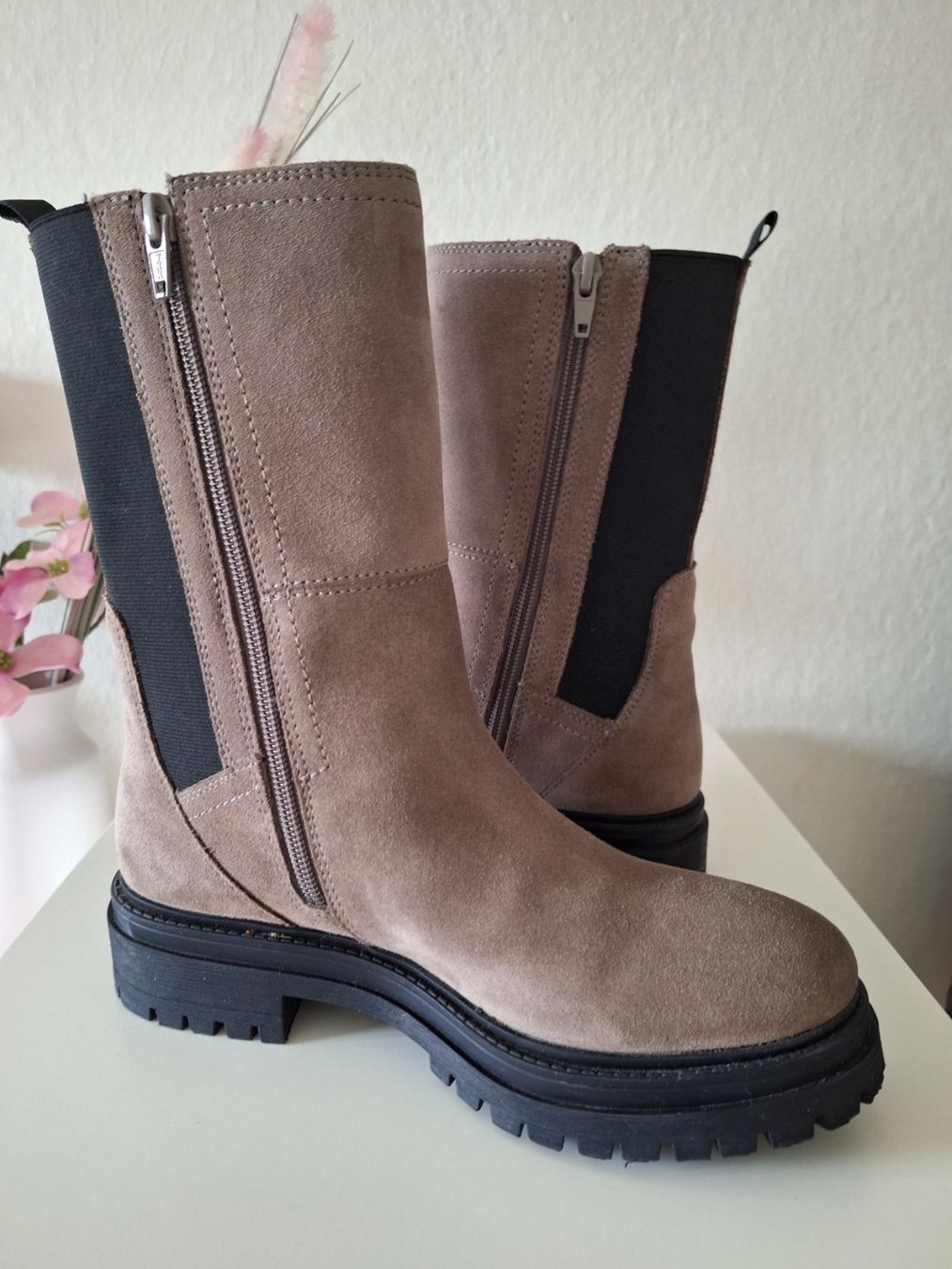 Geox Scarpe da donna: Winterstiefel GEOX, Echtleder, NEU – Nuovo (secondo la descrizione) da Worb venduto da nfsolutions 2