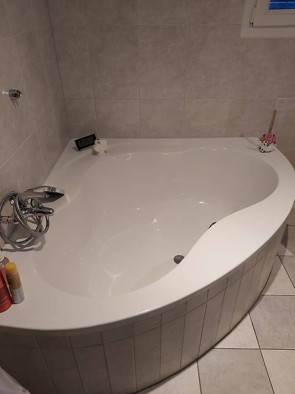 Badewannen: Badewanne Idealstandard – Gebraucht aus Merenschwand von raffi78 1