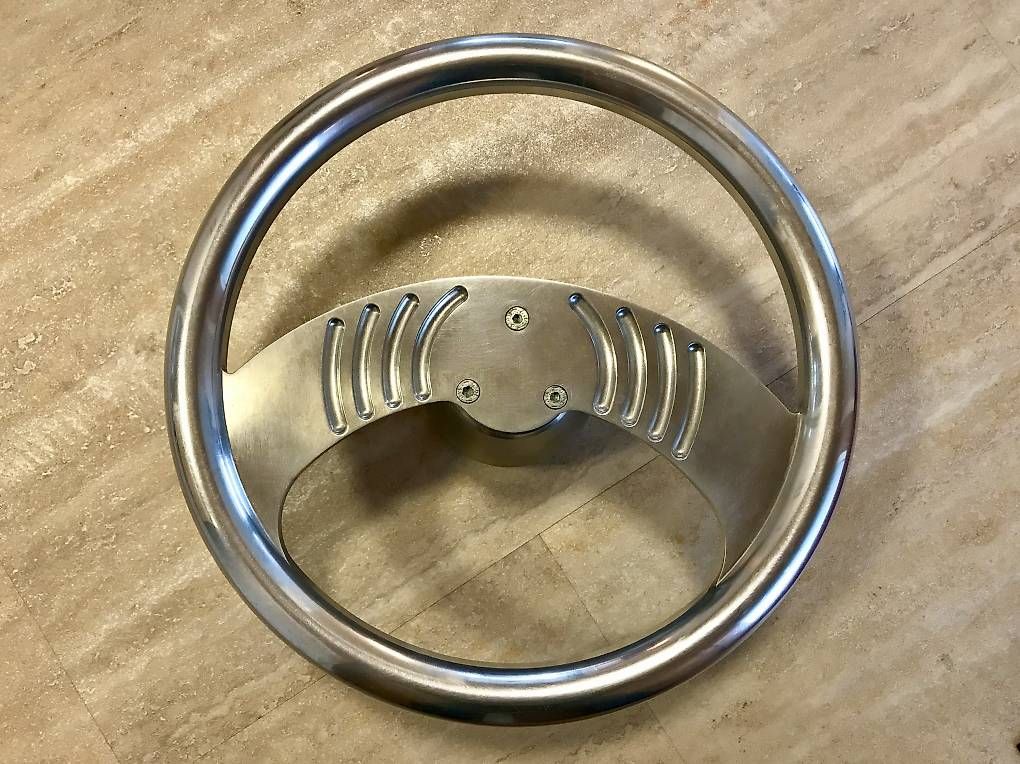Musikinstrumente: Billet Custom Alu Lenkrad poliert 30 cm – Gebraucht aus Turbenthal von Retoo