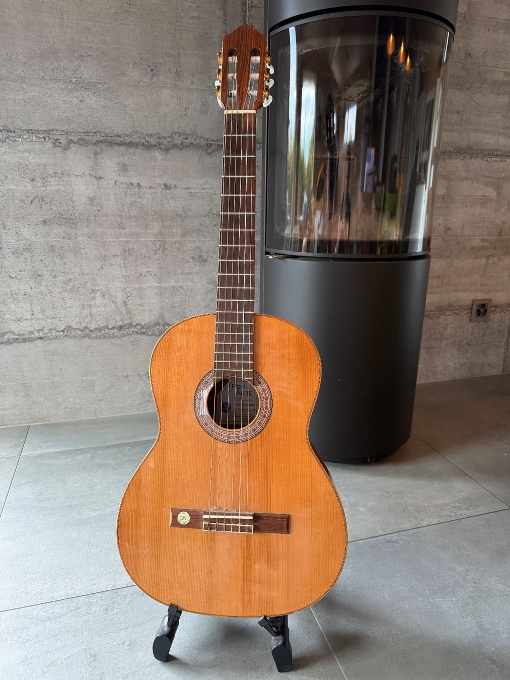 Strumenti musicali: Konzertgitarre Pro Arte Maestro – Usato da Erlach venduto da mum_6fqp