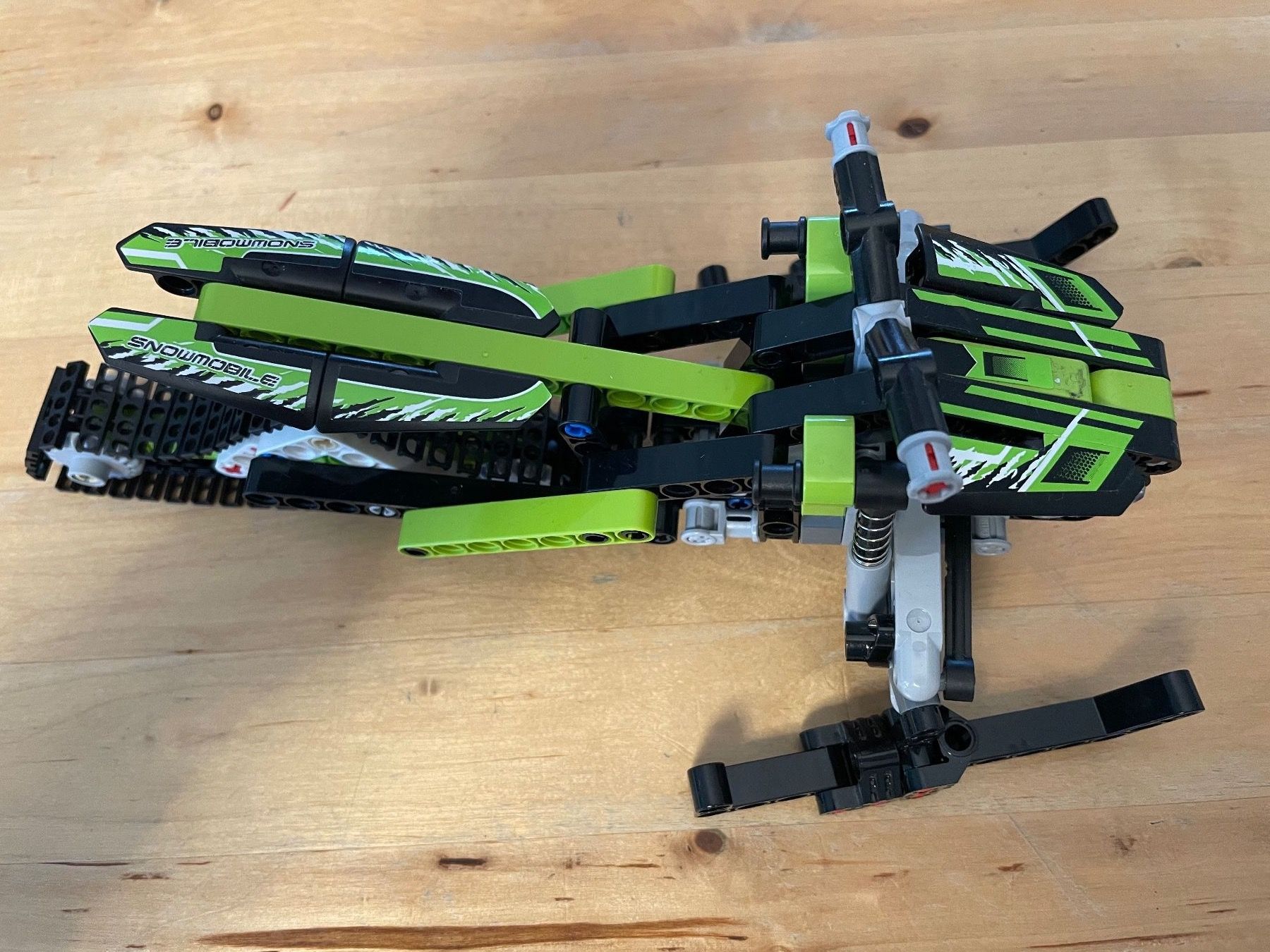 Lego Kit di costruzioni: Lego Technic 42021 Schneemobil – Usato da Gossau SG venduto da chatemt0