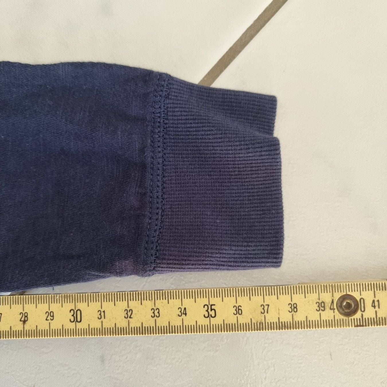 Maglioni & Felpe: Lässiger dunkelblauer Pulli von Migros Gr. 140 – Usato da Arth venduto da Africa44 5