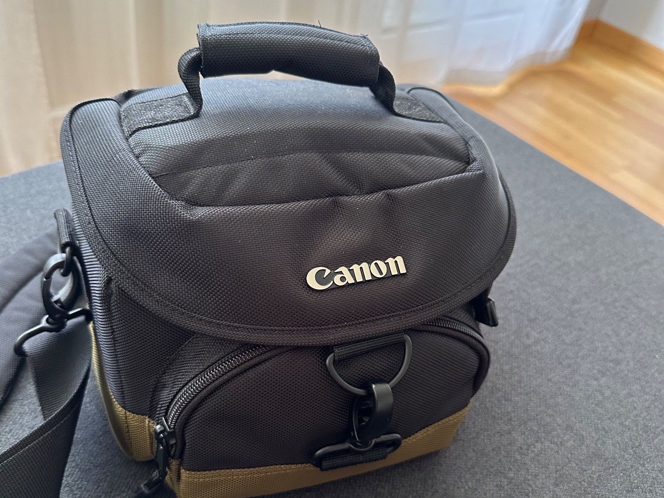 Canon Fotocamera: Canon EOS 700D inkl. Kameratasche und UV Schutzfilter – Nuovo (secondo la descrizione) da Rüfenacht BE venduto da NE_ 2