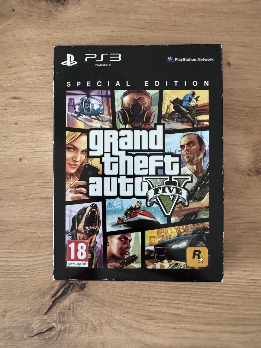 Sony Giochi: GTA V Special Edition PS3 - komplett! – Usato da Biberist venduto da etesummer