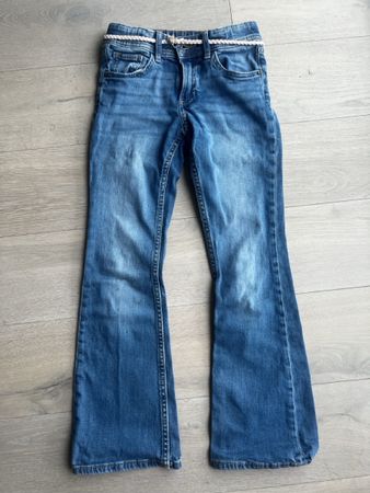 Blaue Schlagjeans, Gr. 140