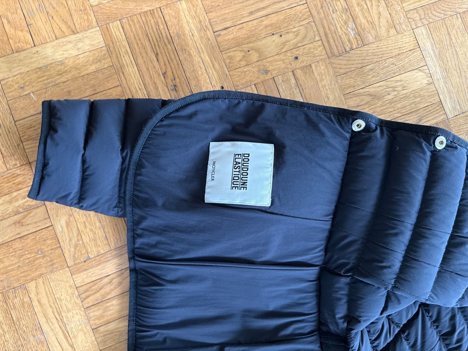 Giacche: Moncler Daunenjacke Gr.3 /M – Usato da Adlikon b. Regensdorf venduto da galaxandy 1