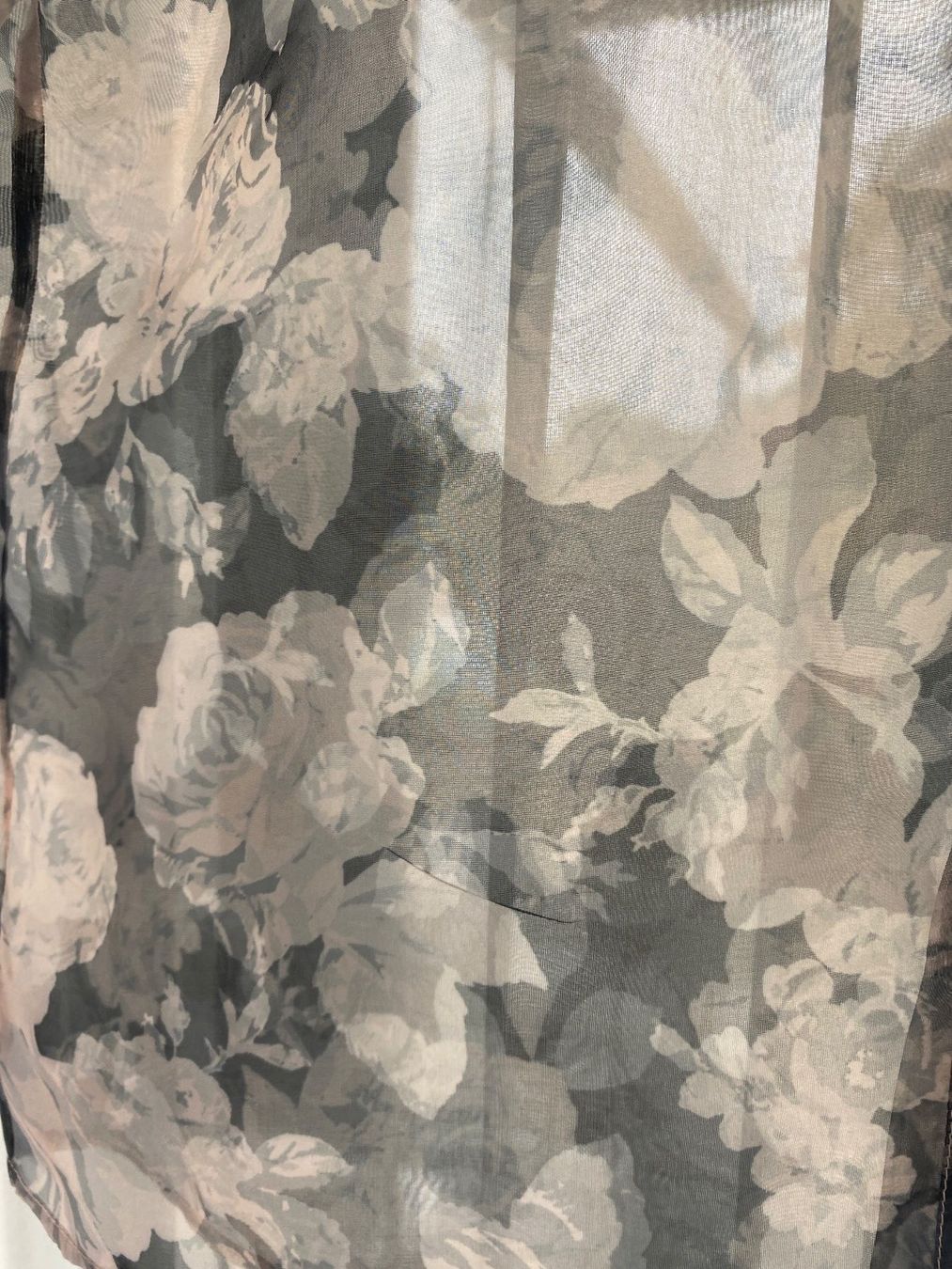 Vero Moda Camicette: Durchsichtige Bluse mit Rosen Gr. S ungetragen – Nuovo (secondo la descrizione) da Seewen SO venduto da HappyHappyHappy 2