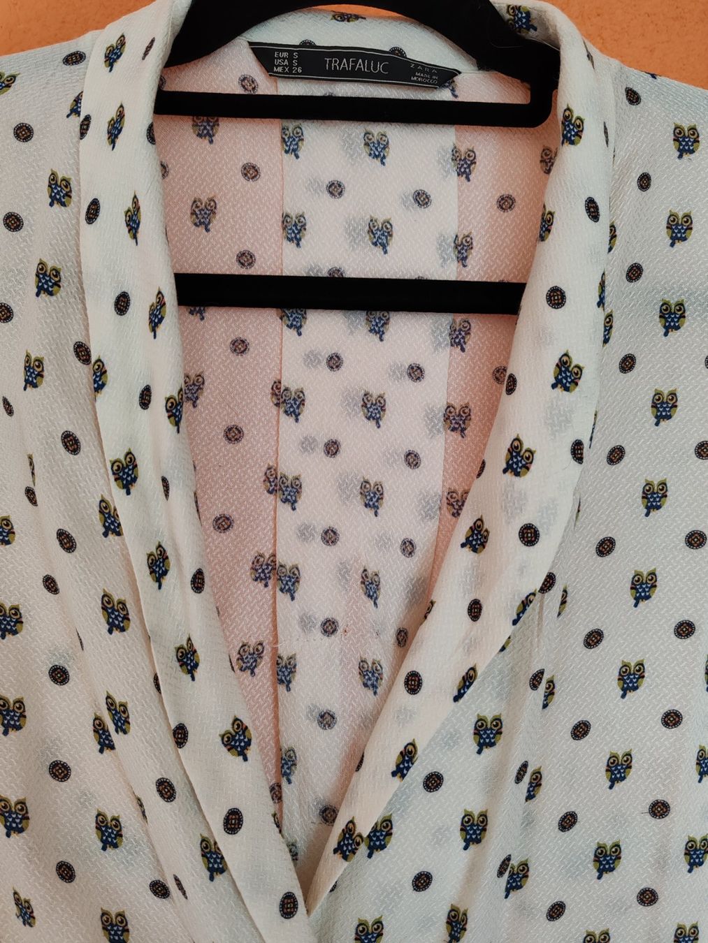 Zara Camicette: Zara-Bluse mit Schalkragen – Usato da Egnach venduto da bgdo26 1