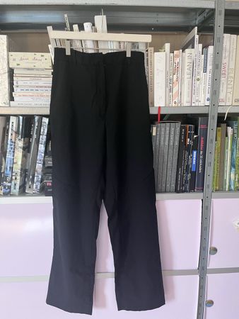 Schwarze COS Hose, Grösse 44, Top Zustand für den Sommer!