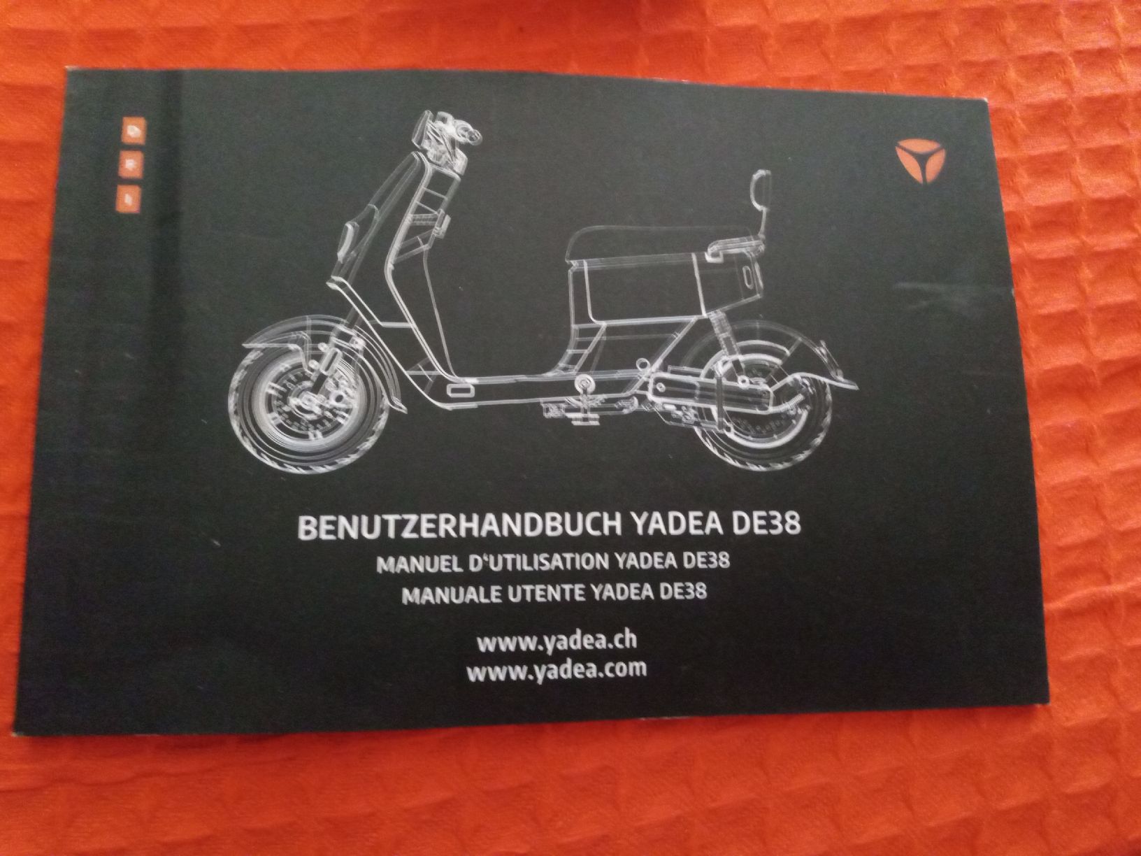 Yadea Scooters: scooter électrique Yadea DE38 neuf  – Neuf avec emballage d'origine à Meyrin par pamanic 7