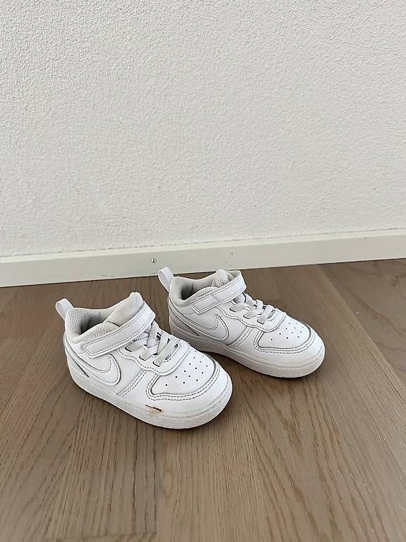 Chaussures garçon: Kleinkind Sneaker nike weiss – D'occasion à Malters par frangecko 1