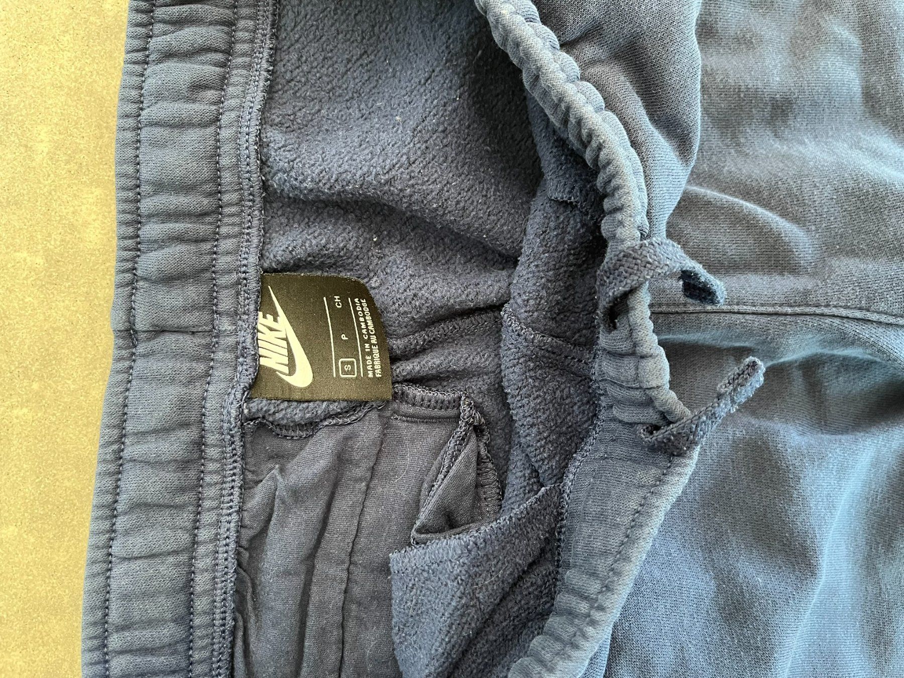 Nike Pantaloni: NIKE Trainerhose lang Blau – Usato da Otelfingen venduto da Denis_ZH 3