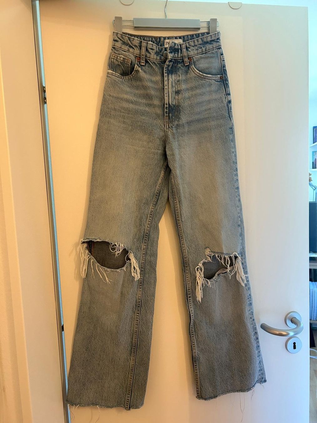 Zara Jeans: Zara Ripped Jeans 32 – Usato da Dübendorf venduto da kol_c2ry