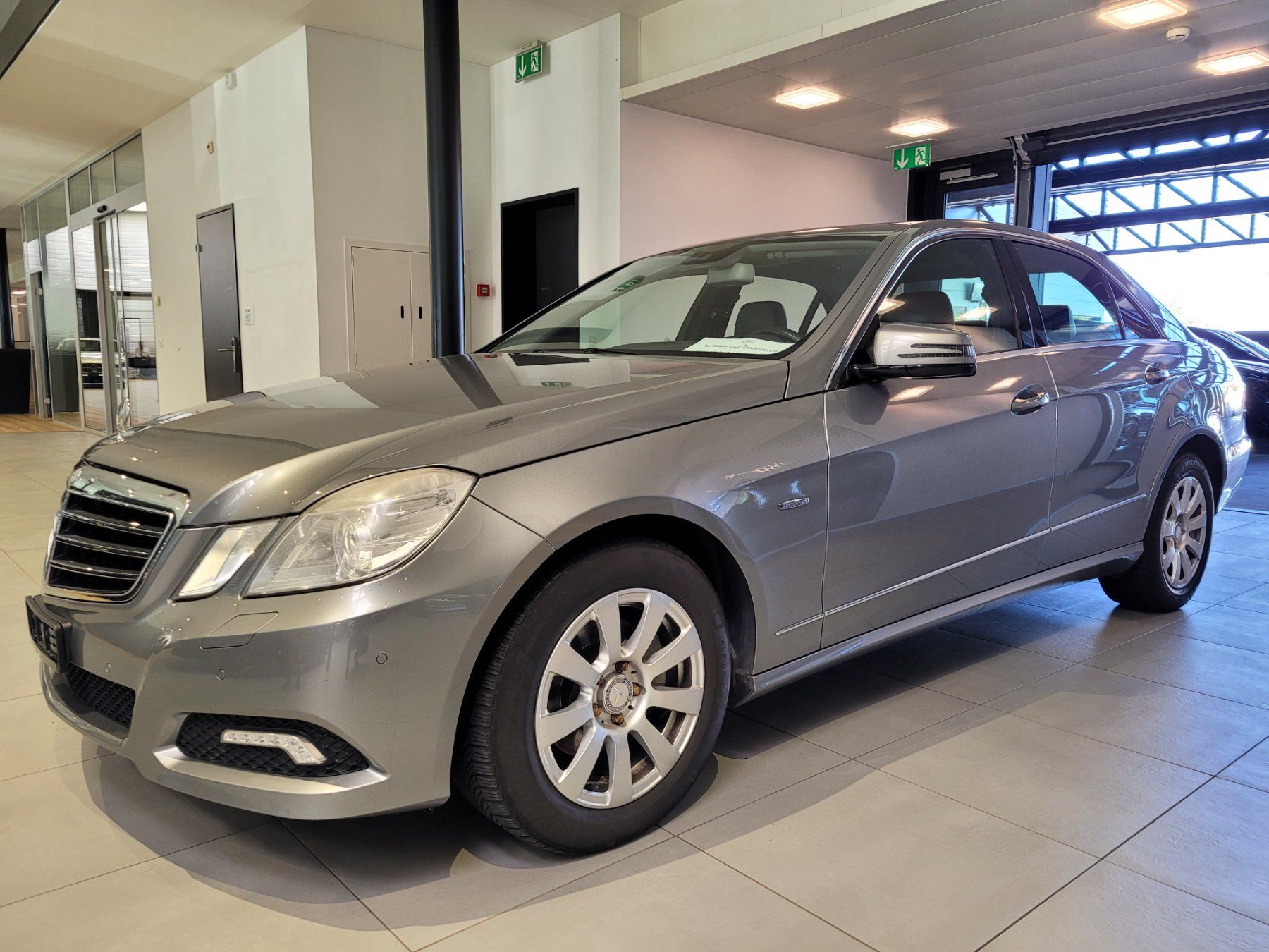 Mercedes-Benz Automobili: Mercedes-Benz E 220 CDI BlueEff. – Usato da St. Gallen venduto da HirschAutomobileAG