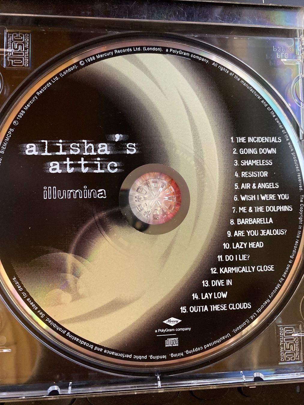 CDs: CD Alisha's Attic - Illumina – Gebraucht aus Le Brassus von cinema13 1