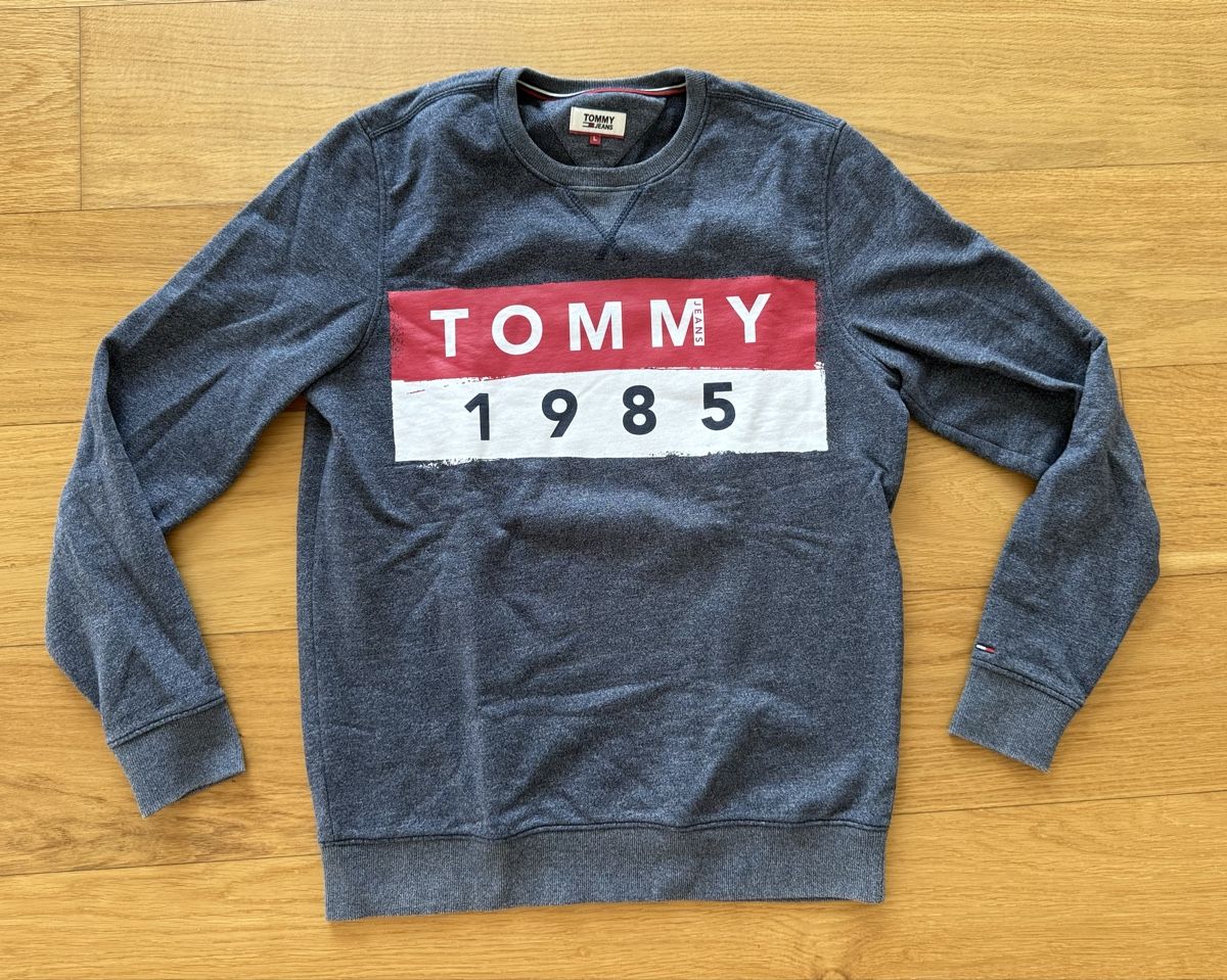 Tommy Hilfiger Maglioni & Felpe: Tommy Jeans Pullover – Usato da Niedergösgen venduto da Lifestyle-85