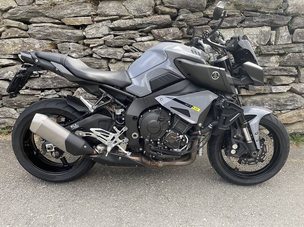 Yamaha Strada: YAMAHA MT-10 – Usato da Auressio venduto da Naddy_95