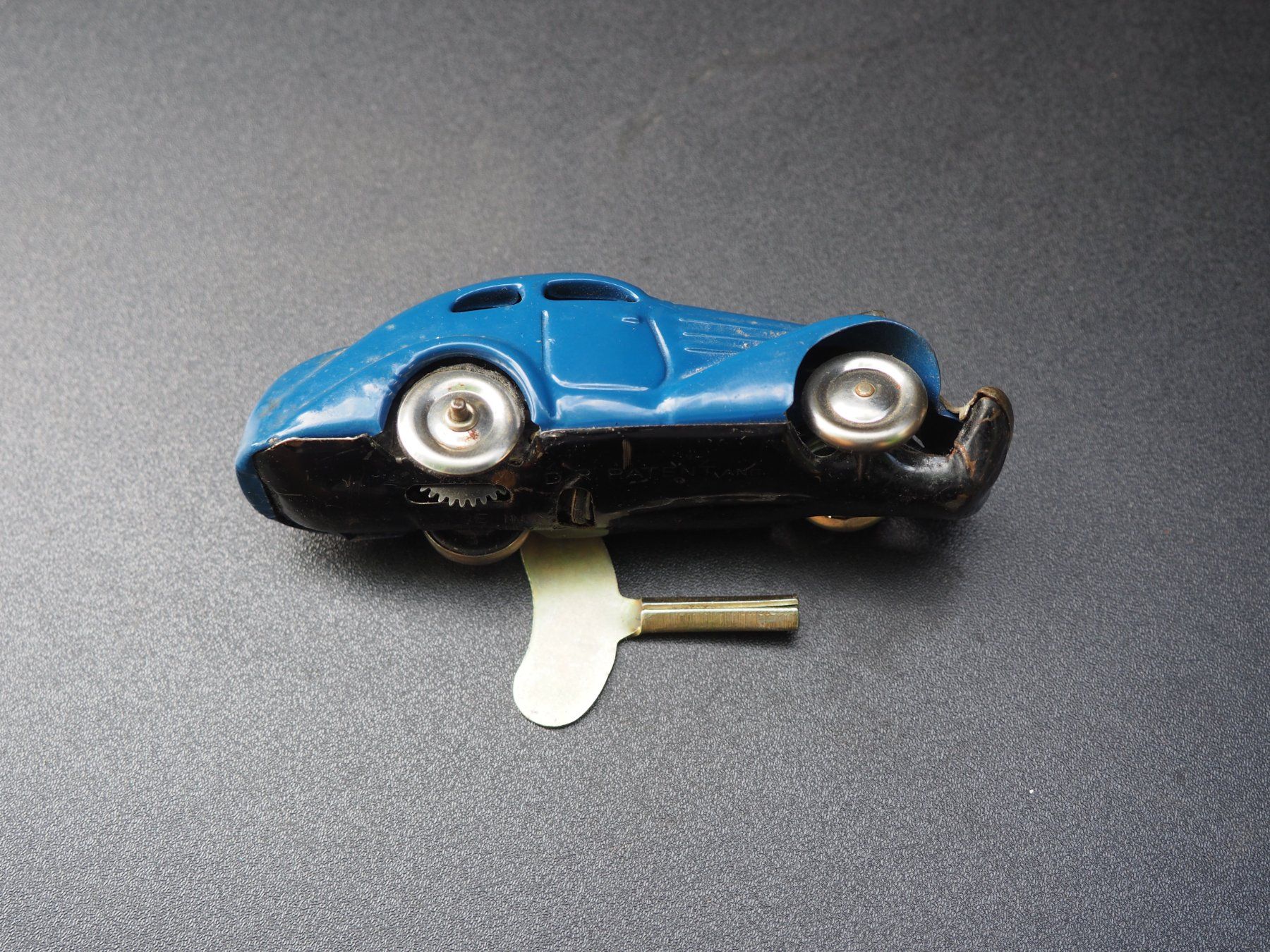 Schuco Modellini d'auto: Schuco Patent Stromlinien Auto – Usato da Schänis venduto da Wewu 4
