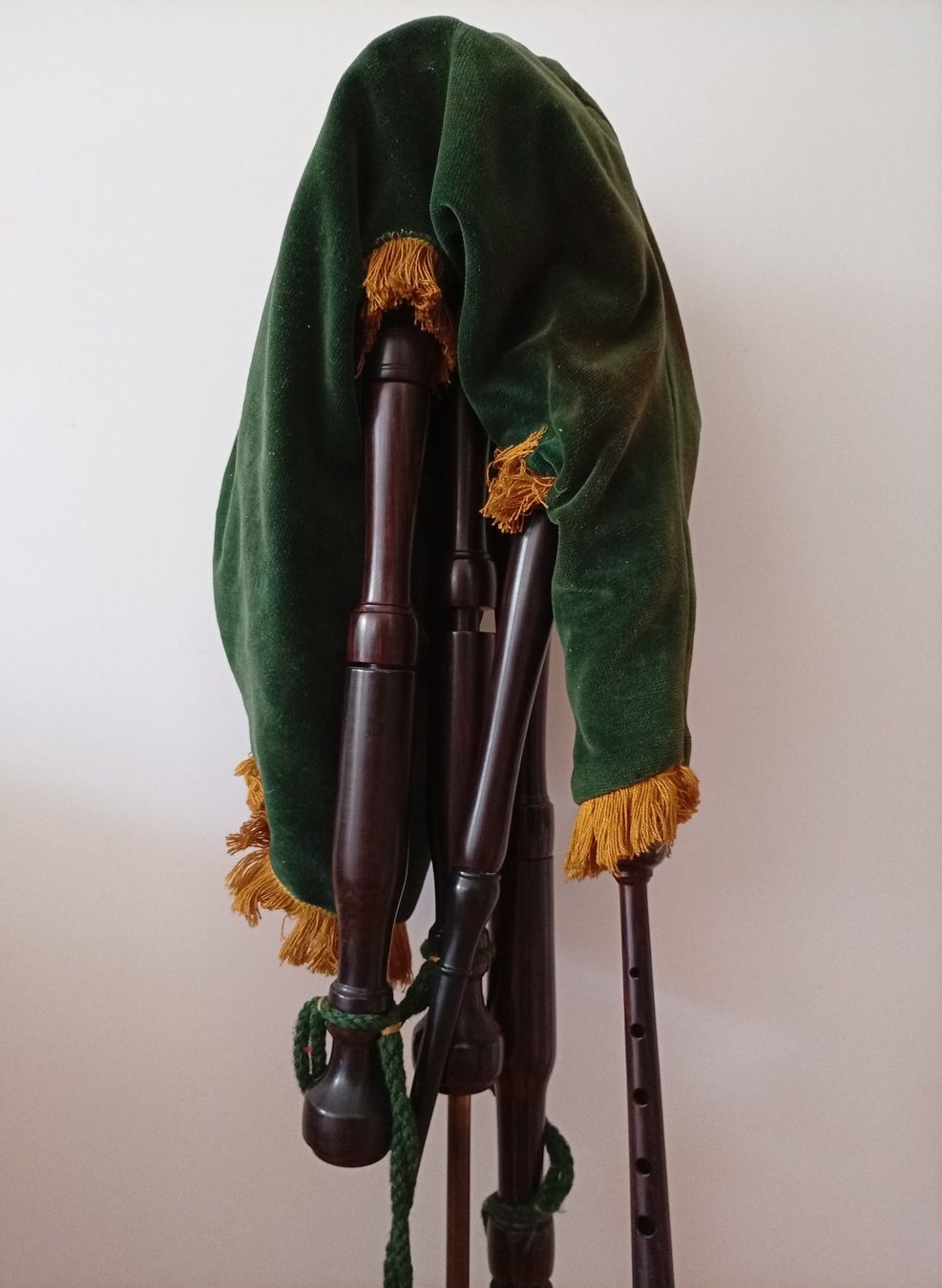 Strumenti musicali: Celtic 'binioù braz' Bagpipe, Cornemuse Bretonne, vintage – Usato da Locarno venduto da edn.vintage