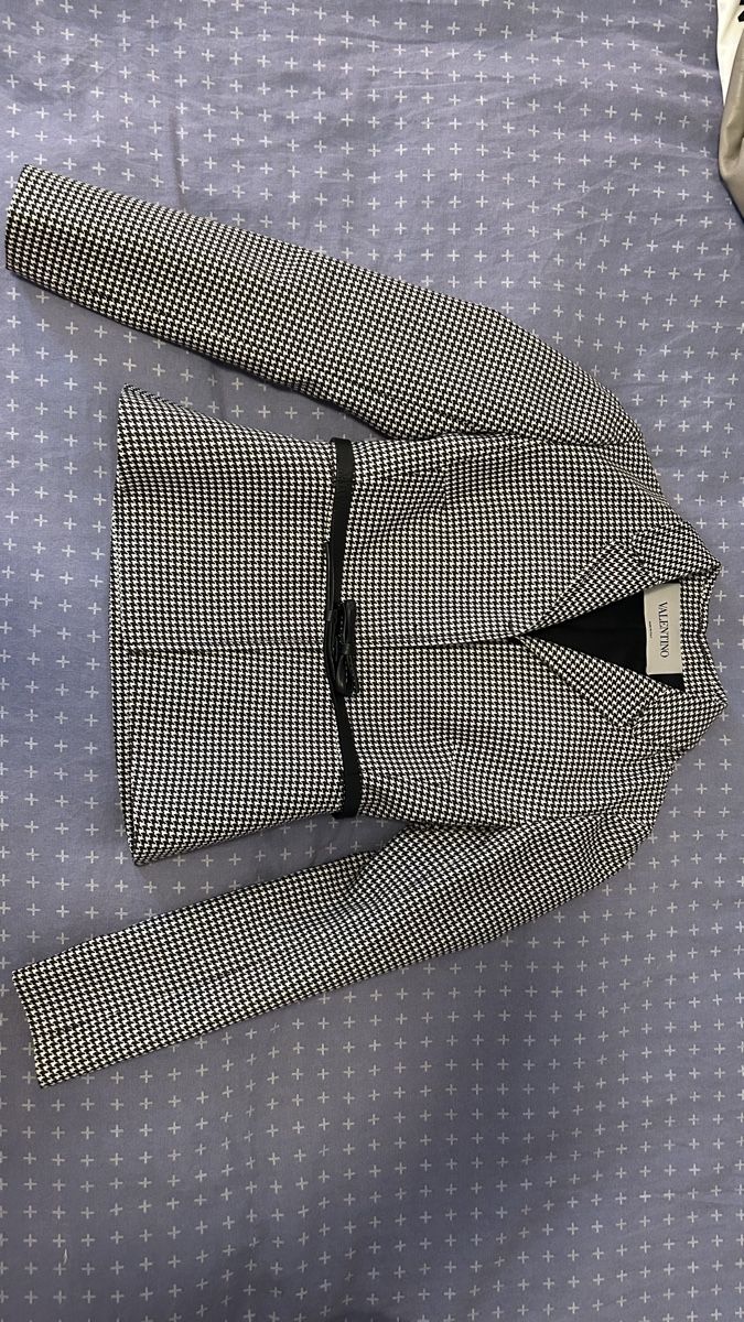 Giacche: Valentino blazer  – Usato da Riva San Vitale venduto da mdu_q68b 1