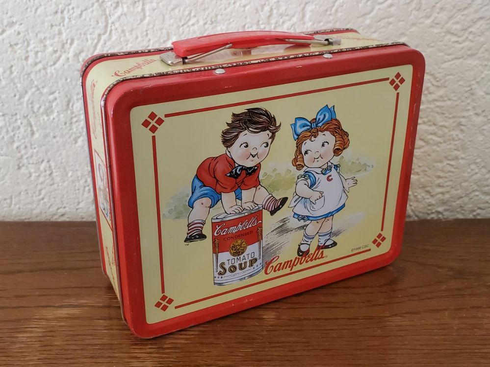 Vieille boîte à lunch en métal - France
