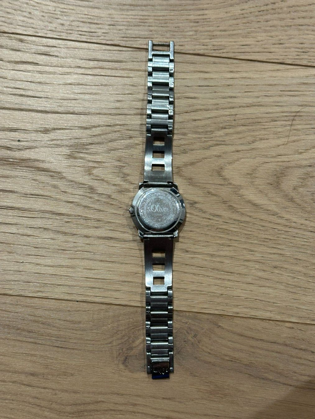 Armbänder & -reifen: Armbanduhr – Gebraucht aus Rickenbach b. Wil von Salsch 1