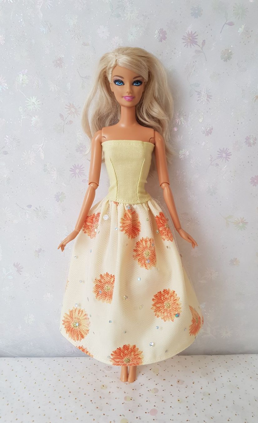 Puppen: Barbie Kleid – Neu (gemäss Beschreibung) aus Lachen SZ von Sakura4hime