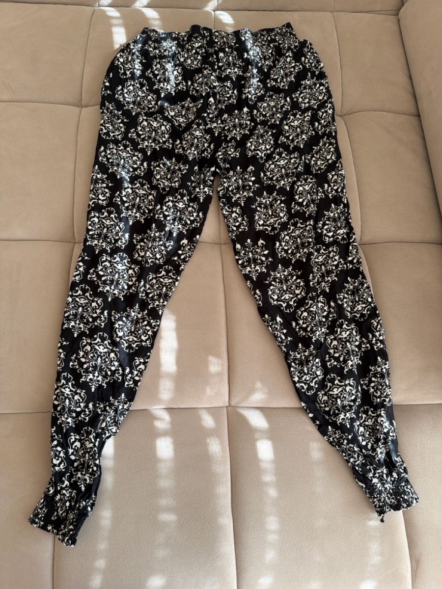 Pantalons: Sommerhose – D'occasion à Benglen par Jumanah 2