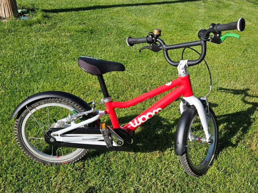 Woom Velos: WOOM 2 Kinderfahrrad rot – Gebraucht aus Uttigen von Zivcuit 1