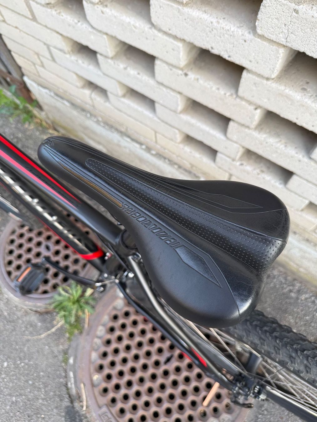 Specialized Biciclette: Specialized Hardrock Sport Disc 26 2014 – Usato da Worb venduto da le_castor 1