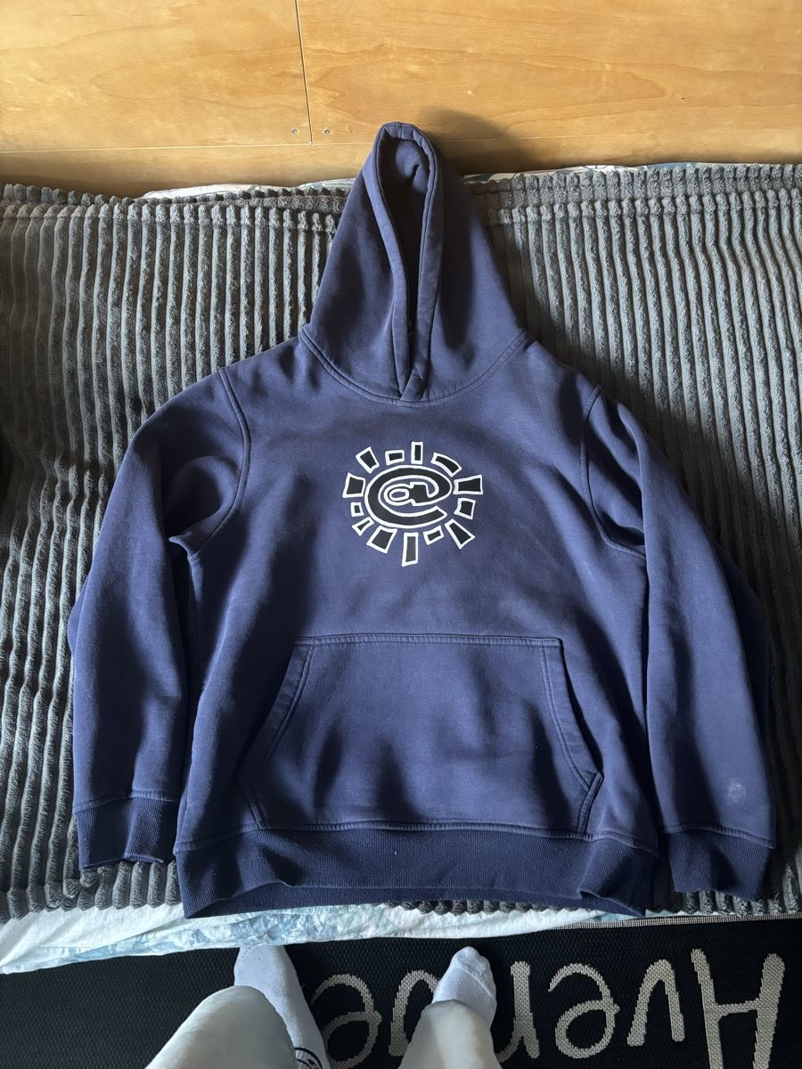 Pulls & Sweat-shirts: Adwysd – D'occasion à Steffisburg par jan_hkw7